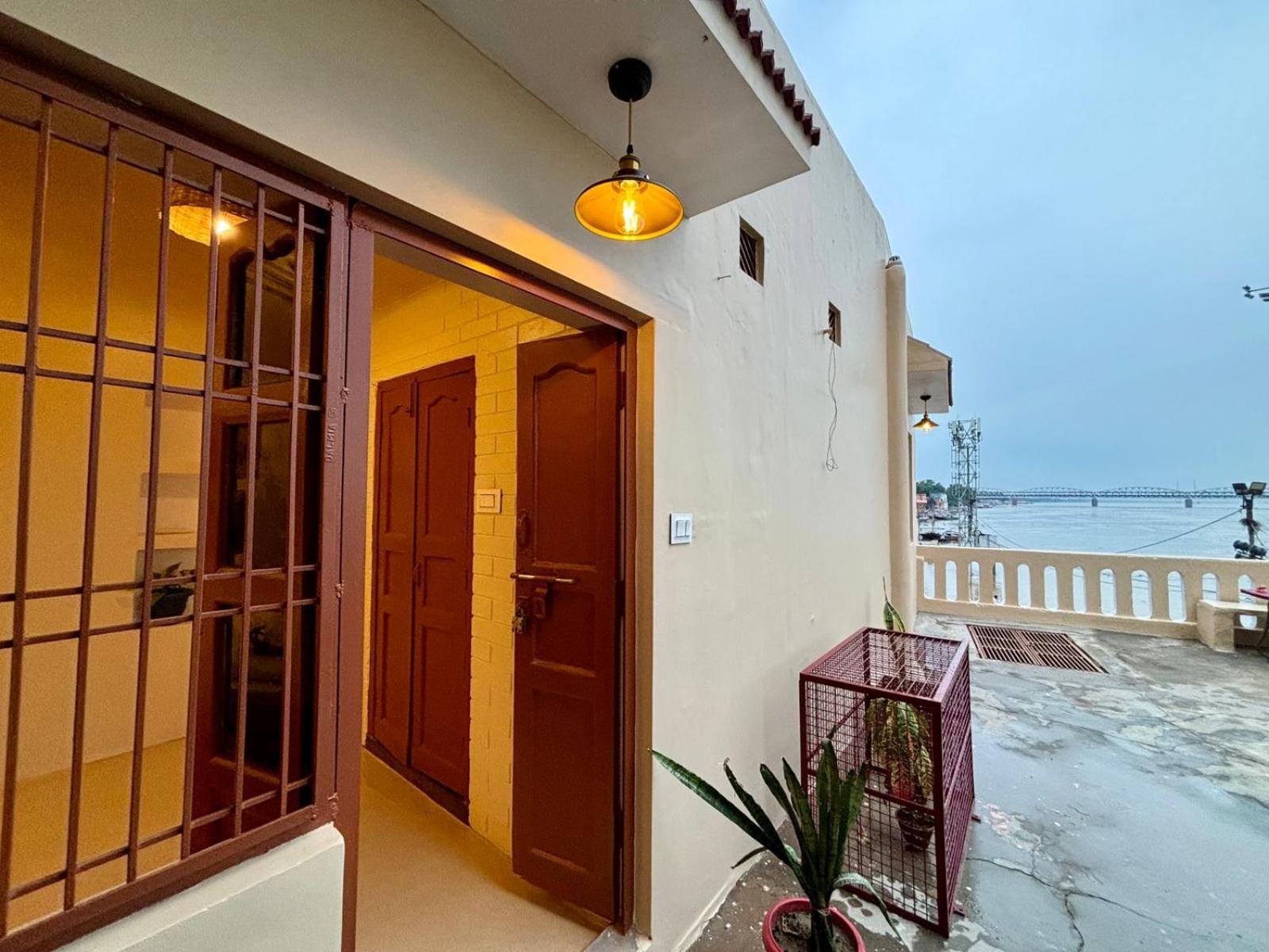Vintage River Homestay Varanasi Eksteriør bilde
