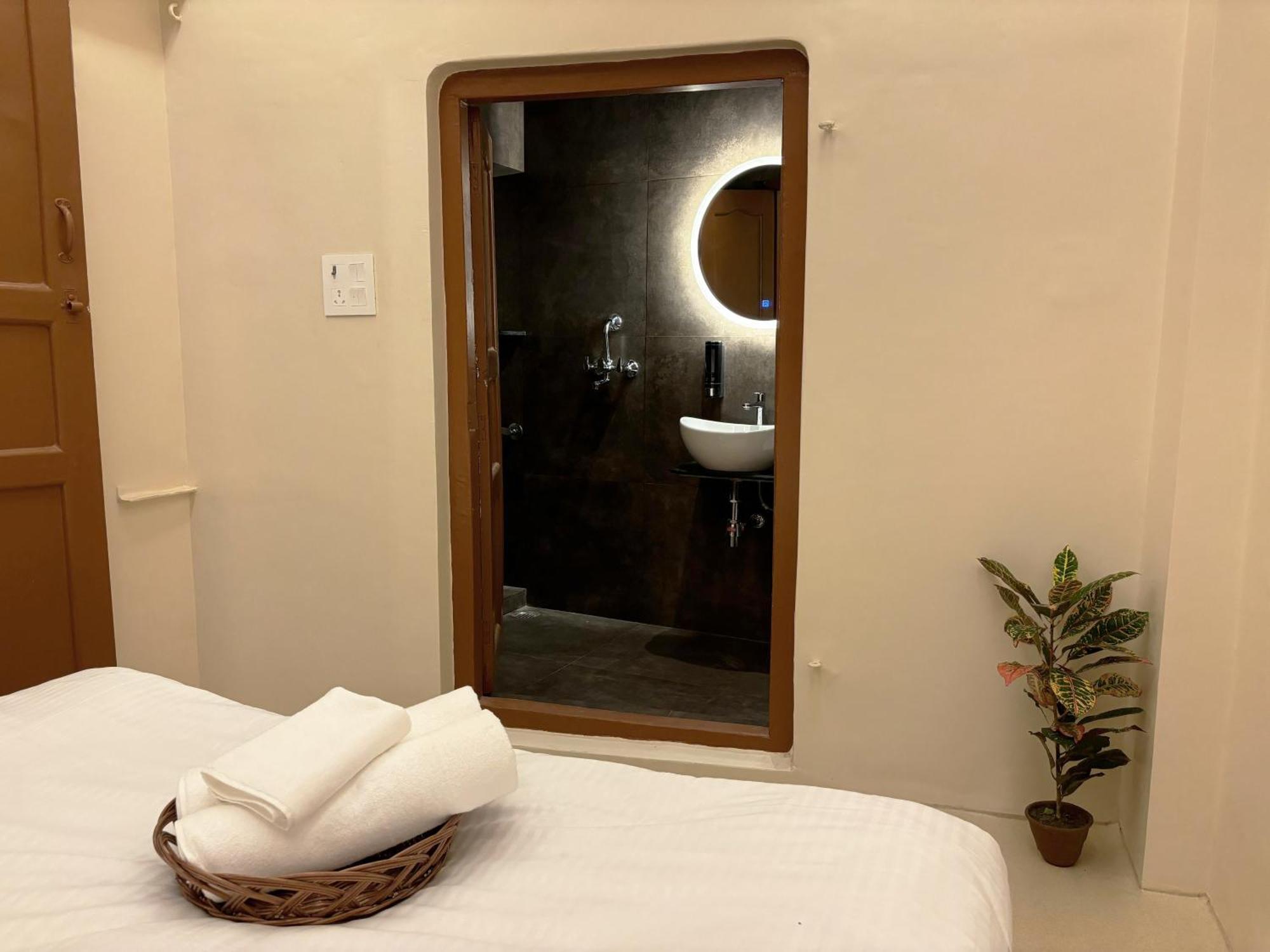 Vintage River Homestay Varanasi Eksteriør bilde