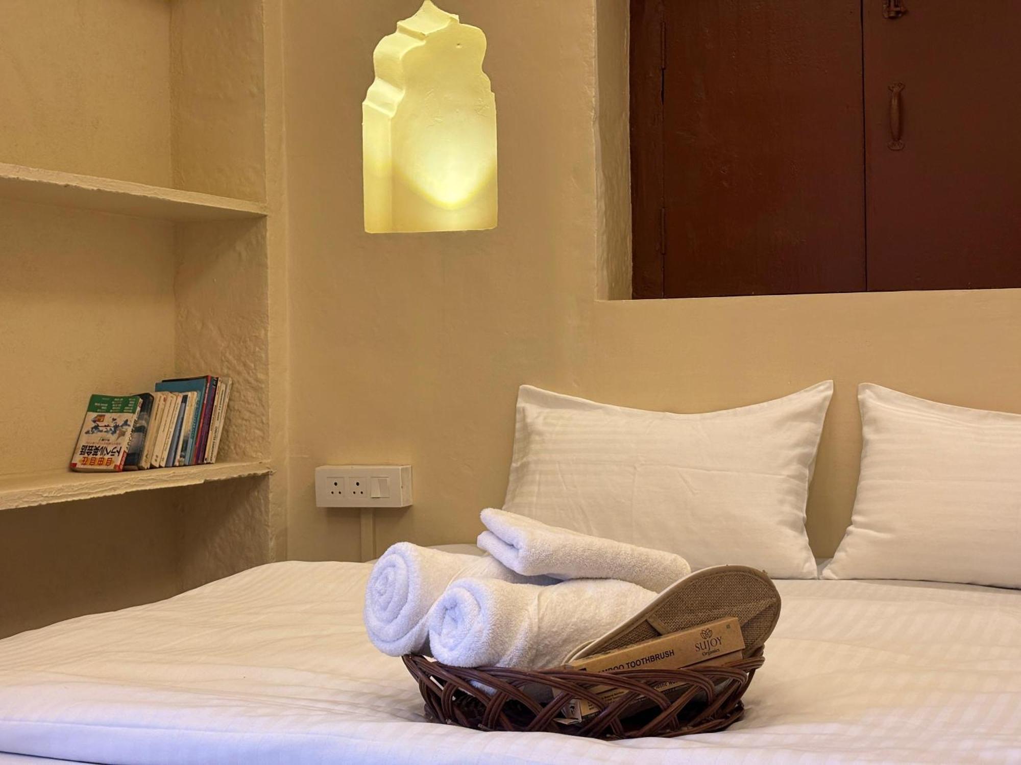 Vintage River Homestay Varanasi Eksteriør bilde